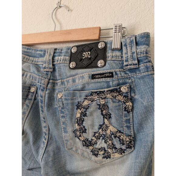 Miss Me Y2K Flared Leg Jeans "Peace Sign" Embroidered Pockets Size 28 Studded - Picture 10 of 12